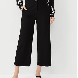 Ann Taylor black wide leg crop pants/trousers